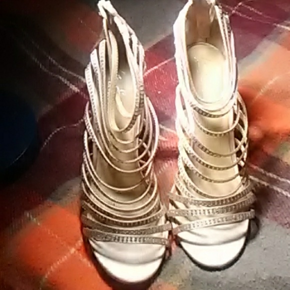 Pour la Victoire - Picture 2 of 3